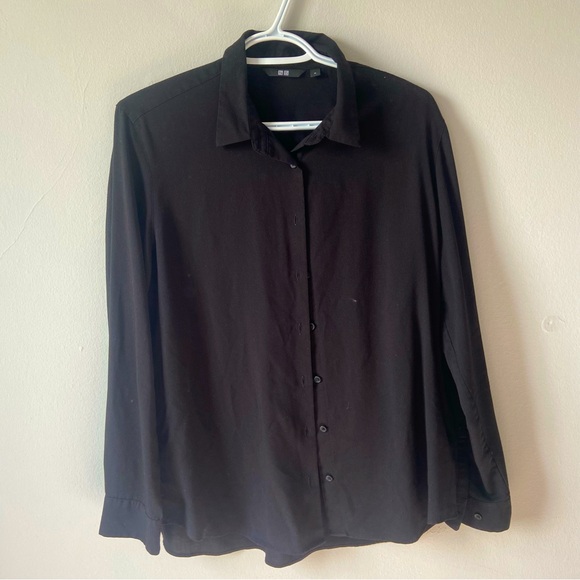 UNIQLO Black Button blouse + Free Stripes Pants - Picture 1 of 3